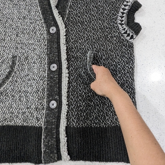 Angel Of The North By Anthropologie Wool Gray Cardigan Sweater Short Sleeve XS/S - Picture 6 of 10